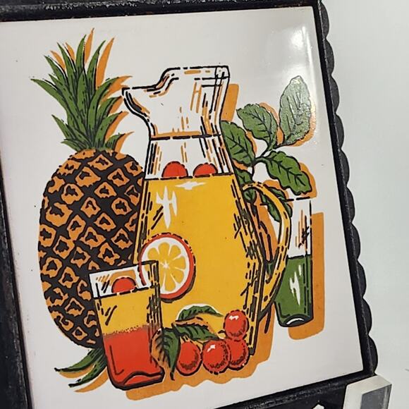 Vintage 1970s Pineapple & Lemonade Pitcher Cast Iron Trivet Retro Kitchen Decor - Picture 3 of 8